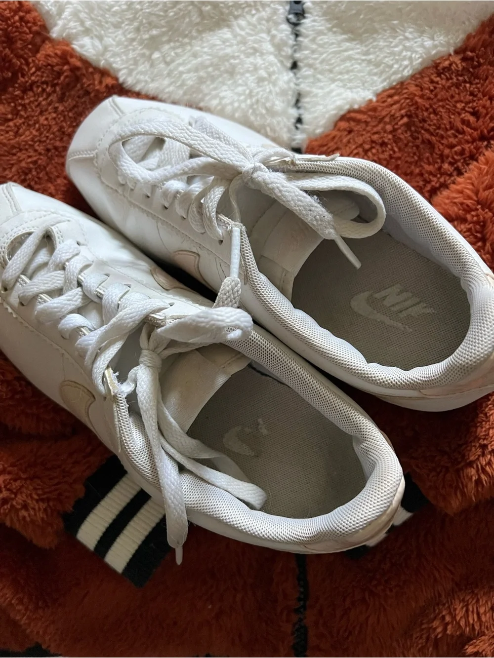 Nike Women’s White Leather Lace-Up Sneakers